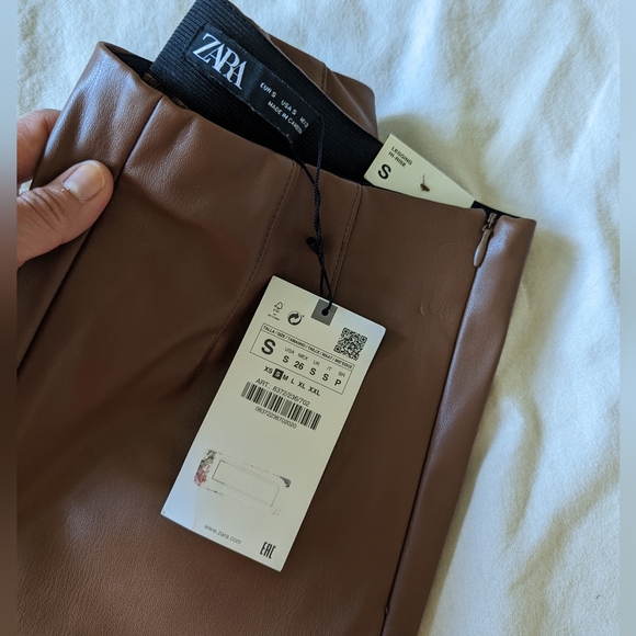 Zara faux leather high-rise pants - Picture 4 of 7